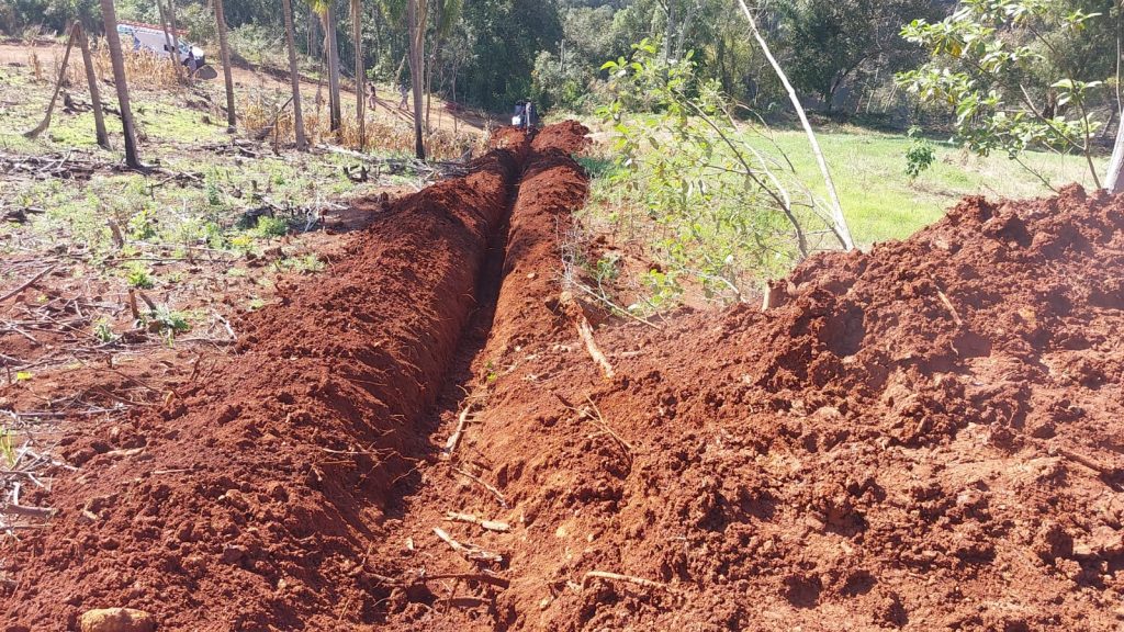 Rede coletiva de distribuição de água é instalada em linha Forquilha
