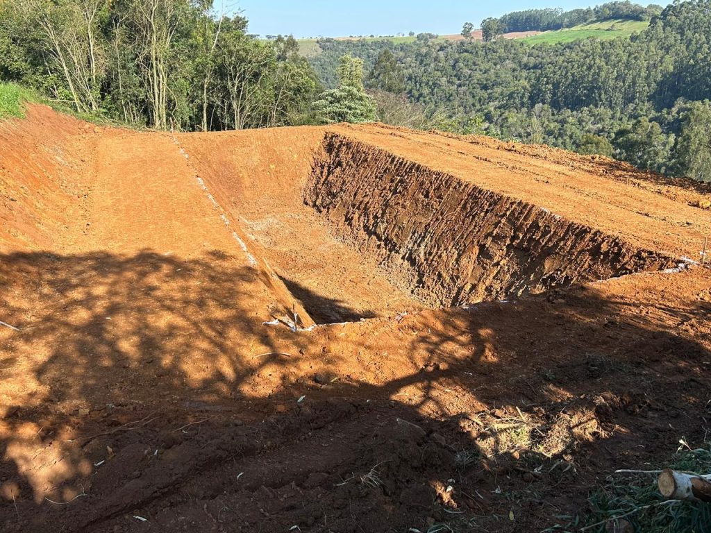 Gratuidade de até 10 horas de máquinas pesadas para construção de cisternas em Seara
