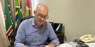 Prefeito Kiko Canale institui o Centro de Operações contra a dengue (Foto: Assessoria de Comunicação da Prefeitura de Seara)