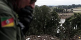 Sobe para 43 o número de mortes causadas pelas enchentes no RS