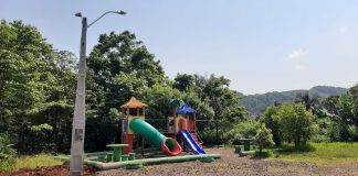 Parque infantil do Bairro das Nações recebe nova iluminação