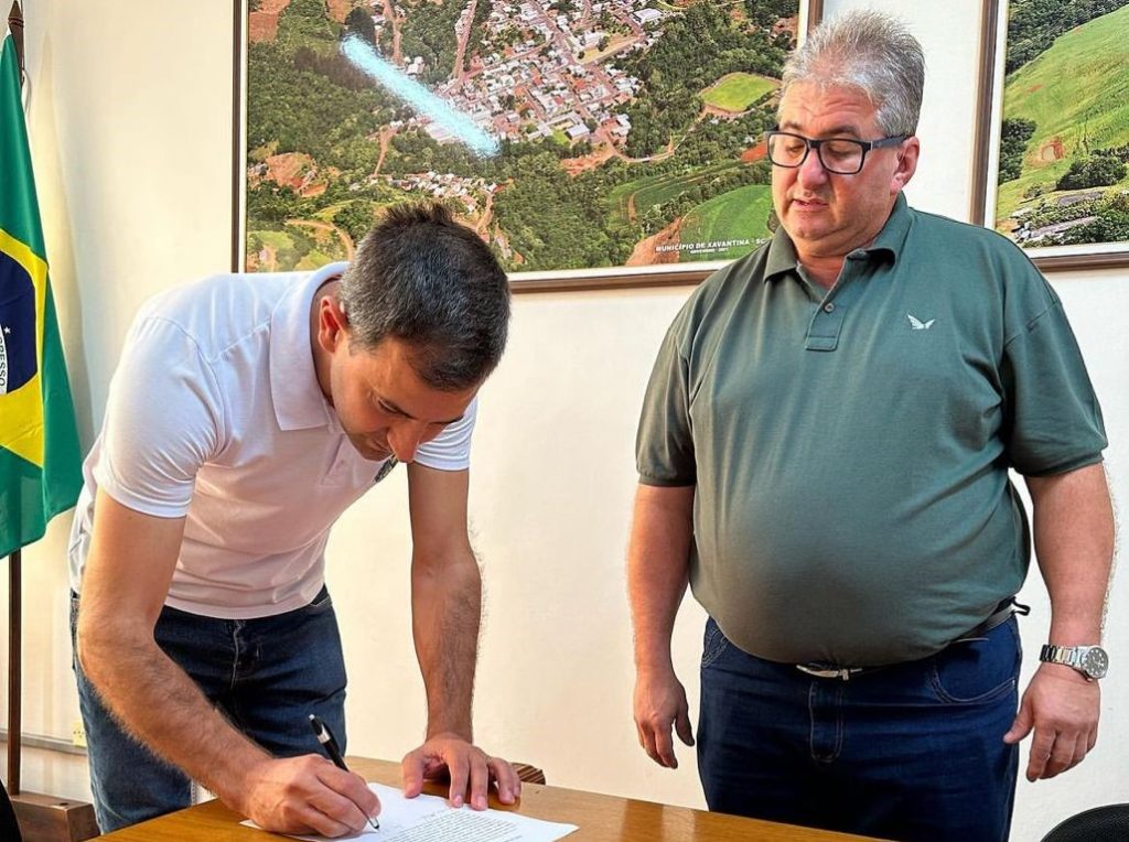 Acácio Molozzi e Luciano Altenhofen. Xavantina