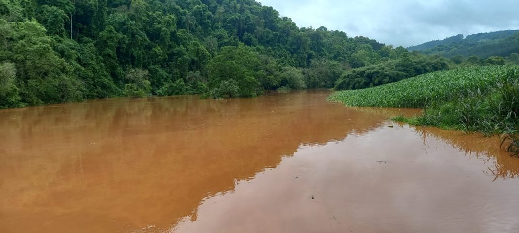 A Administração Municipal de Itá, Defesa Civil, Corpo de Bombeiros e outros órgãos, definiram ações contra uma possível grande enchente
