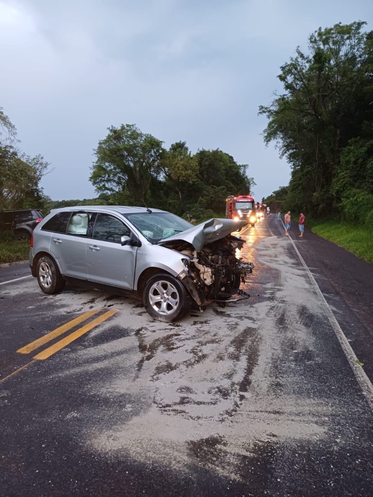 Colisão frontal deixa feridos na BR-282 entre Chapecó e Nova Itaberaba