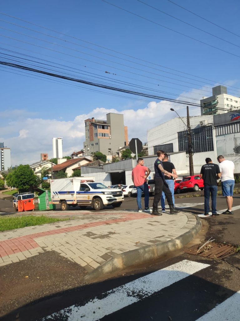 Homem é encontrado morto dentro de lixeira em Chapecó