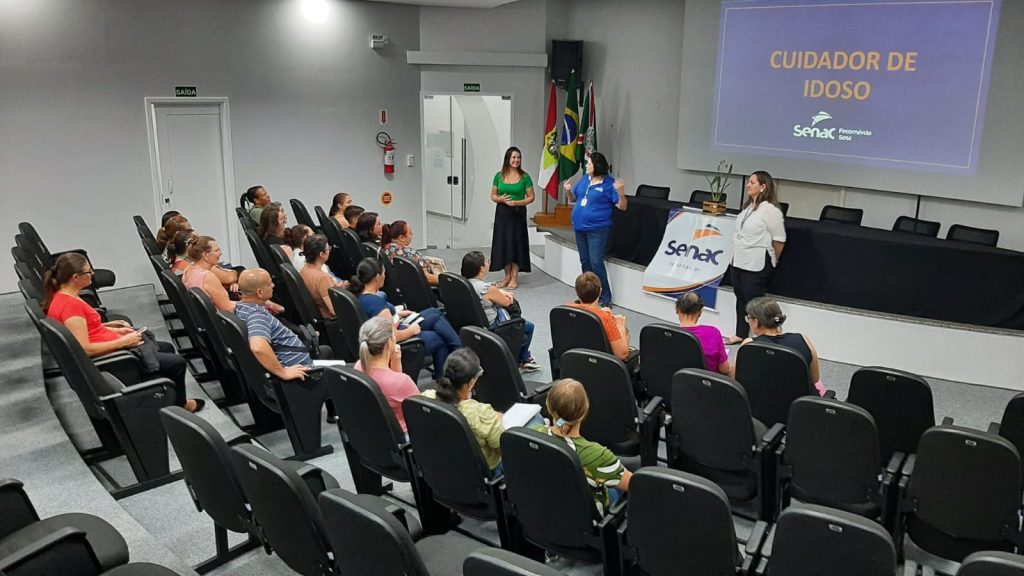 Curso de Cuidador de Idosos inicia em Seara