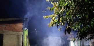 Incêndio destrói residência em Chapecó