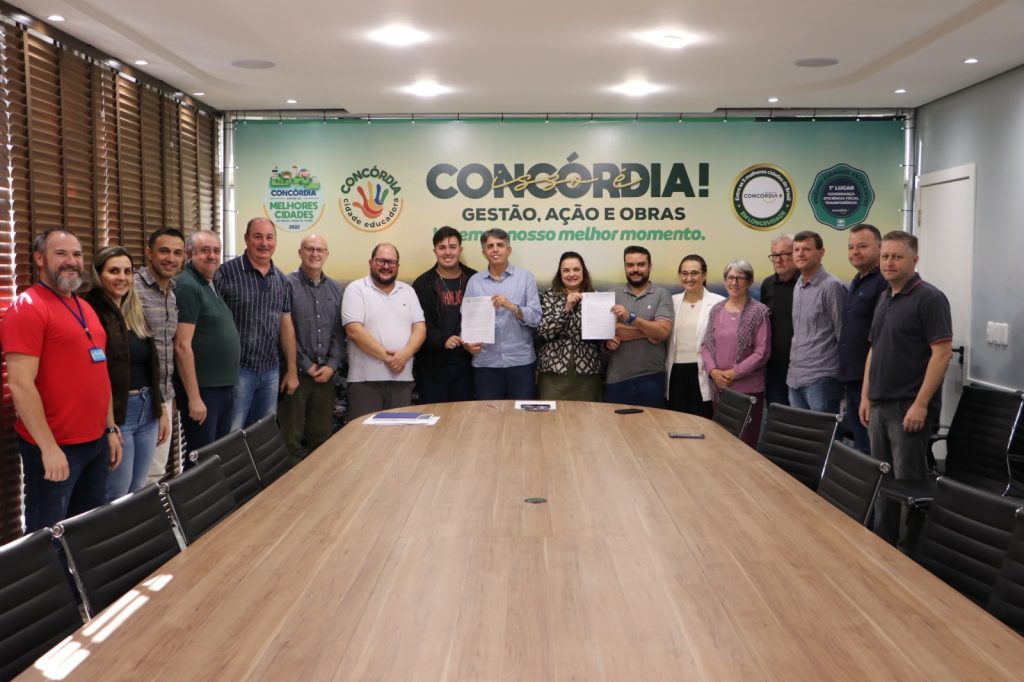 Prefeitura de Concórdia lança licitações para pavimentação de rua e construção de Posto de Saúde