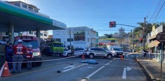 Homem morre atropelado por caminhão em Caçador