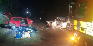 Colisão frontal deixa duas mortes em Palmitos