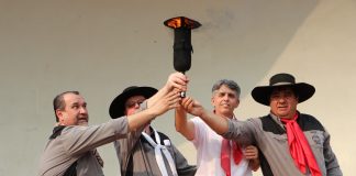 Semana Farroupilha em Concórdia Chegada da Chama Crioula