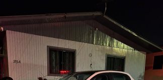 Veículo colide contra muro em Xanxerê