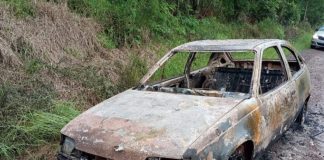 Veículo é encontrado queimado em Capinzal