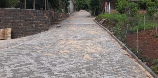 Concluída a pavimentação em pavers na rua F em Seara