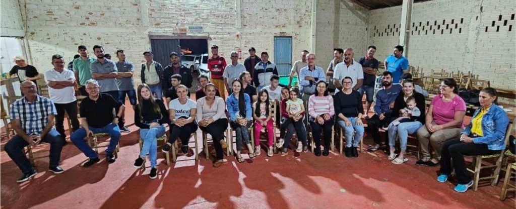 Linhas Pinhal, Rosário, Gramado e Esperança recebem nova carreta agrícola