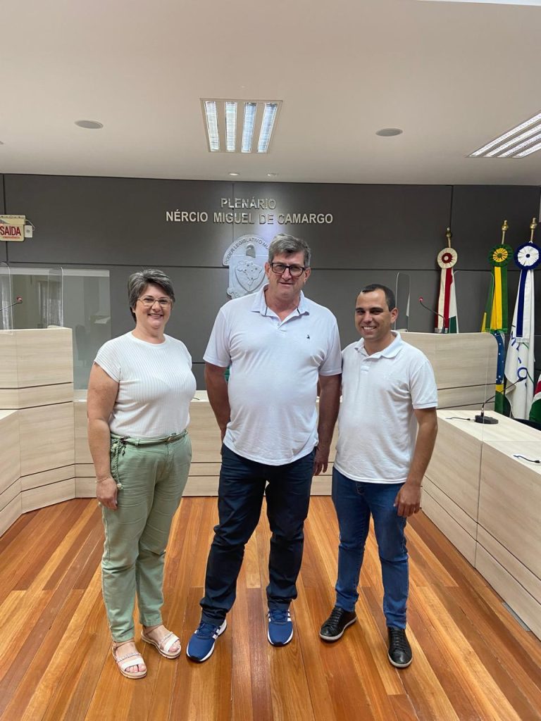 Jovenir Smaniotto assume cadeira na Câmara de Vereadores