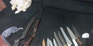 Homem é preso por agressão, desacato e posse ilegal de arma de fogo em Saudades