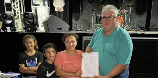 Matrículas de imóveis são entregadas a 36 famílias em Xavantina