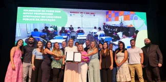 Professores nomeados no maior concurso público da história da Educação de SC são empossados