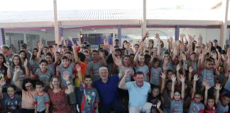 Escola Santa Rita recebeu ato de abertura do ano letivo 2025 em Concórdia