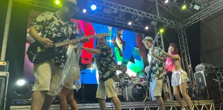 Banda The One agita o Carnaval em Itá