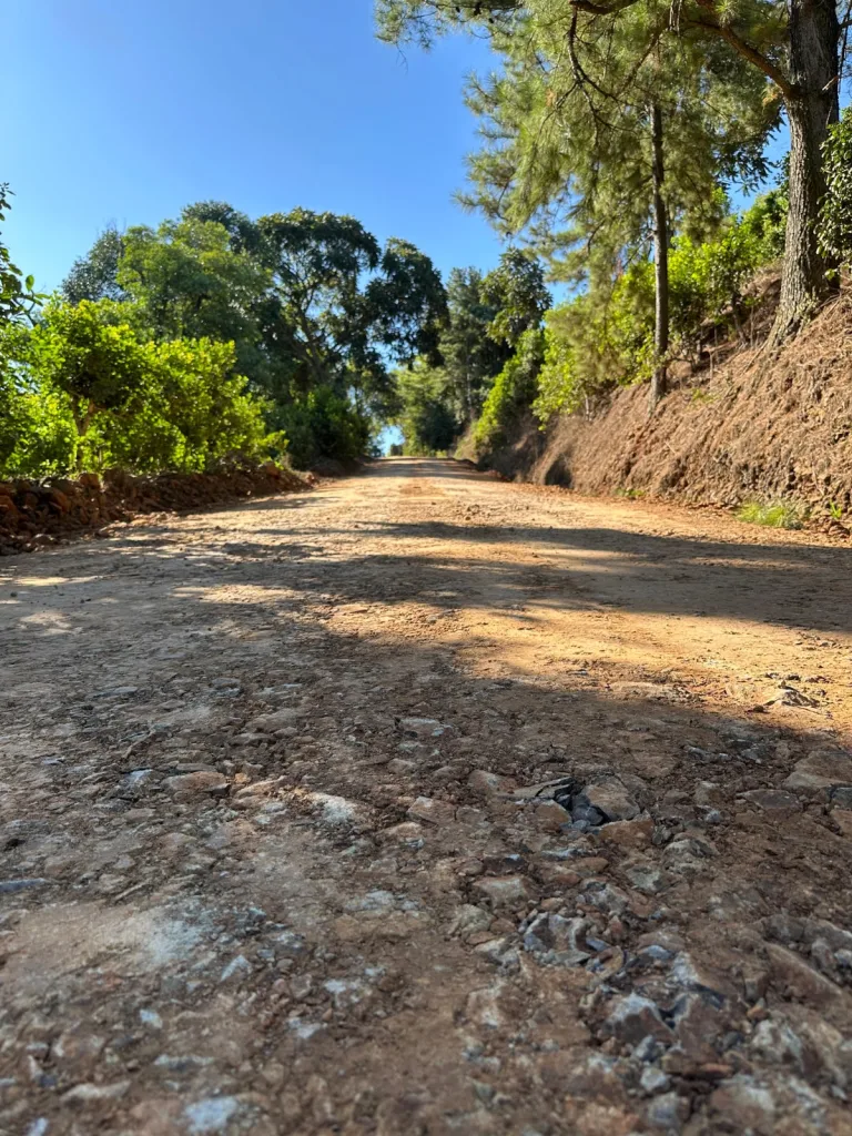 Cascalhamento é realizado em linha São Miguel, interior de Xavantina