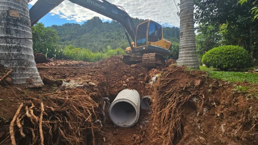 Iniciada a construção de nova tubulação em Vila Nova