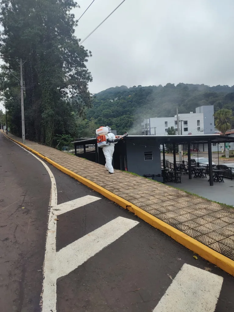 Fumacê é aplicado em alguns locais de Seara