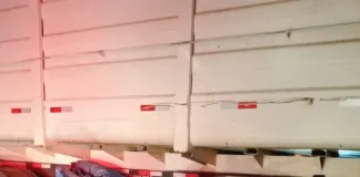 Motociclista fica gravemente ferido em acidente com caminhão em Chapecó