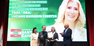 Luciane Bisognin Ceretta é empossada secretária da Educação de SC