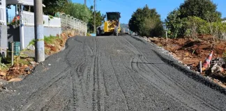 Iniciada mais uma etapa para a pavimentação asfáltica na rua Padre Simon Moser