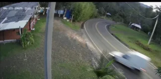 Saída de pista deixa motorista gravemente ferido no acesso a Paial