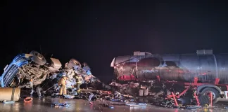 Dois caminhoneiros morrem em colisão frontal em Irani