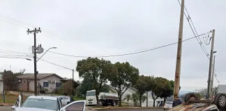 Acidente entre dois veículos deixa três feridos em Pinhalzinho