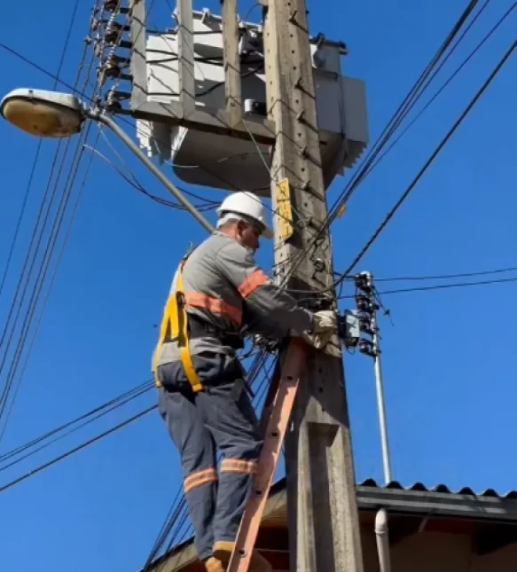 Iluminação pública de Xavantina recebe manutenção