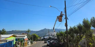 Novas luminárias são instaladas em ruas de Seara