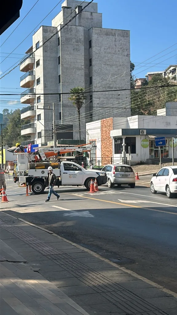 Rompimento de cabo deixa parte de Seara sem energia elétrica