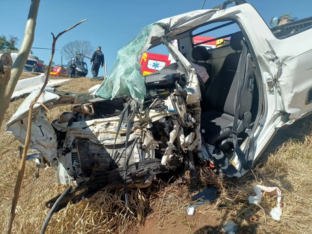 Condutor fica gravemente ferido em colisão na BR-282 em Xanxerê