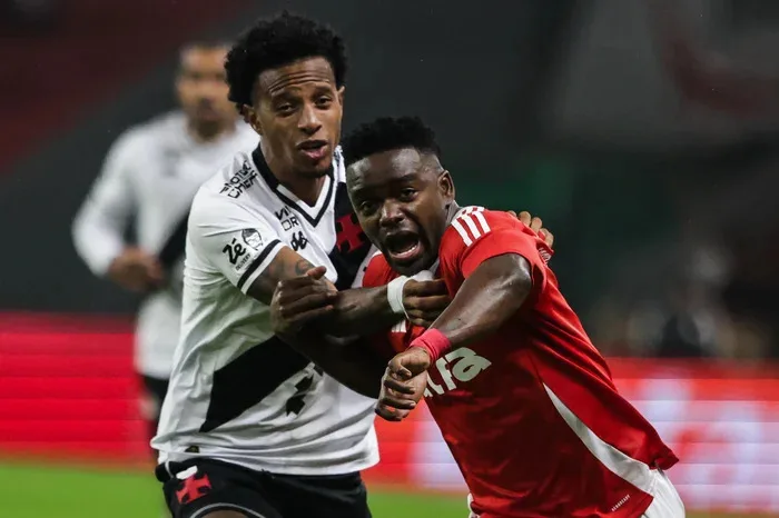 Inter empata com o Vasco e segue no meio da tabela do Brasileirão