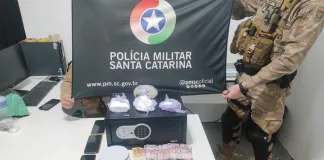 PM atende diversas ocorrências de tráfico de drogas em Chapecó