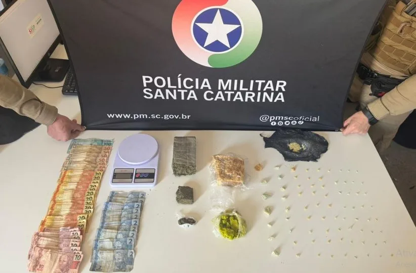 PM atende diversas ocorrências de tráfico de drogas em Chapecó