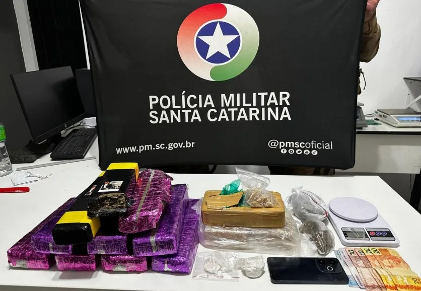 Mais de 10 kg de drogas são apreendidas em Chapecó