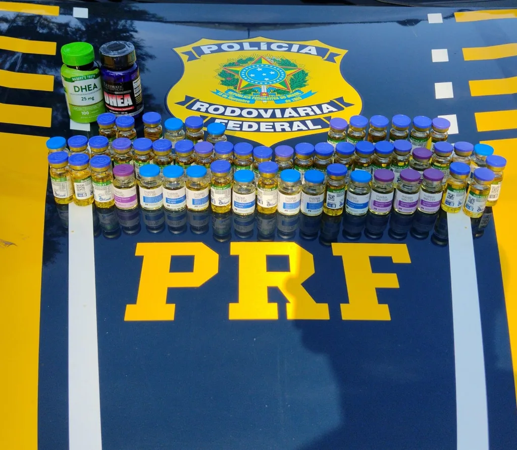 PRF apreende anabolizantes oriundos do Paraguai na BR-282 em Chapecó