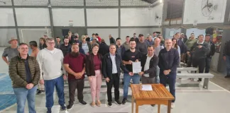 Assinada ordem de serviço para asfaltamento em linha Santa Lúcia