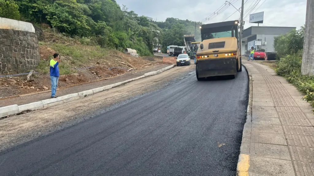 Inicia a nova pavimentação asfáltica no trecho urbano da SC-283, em Seara
