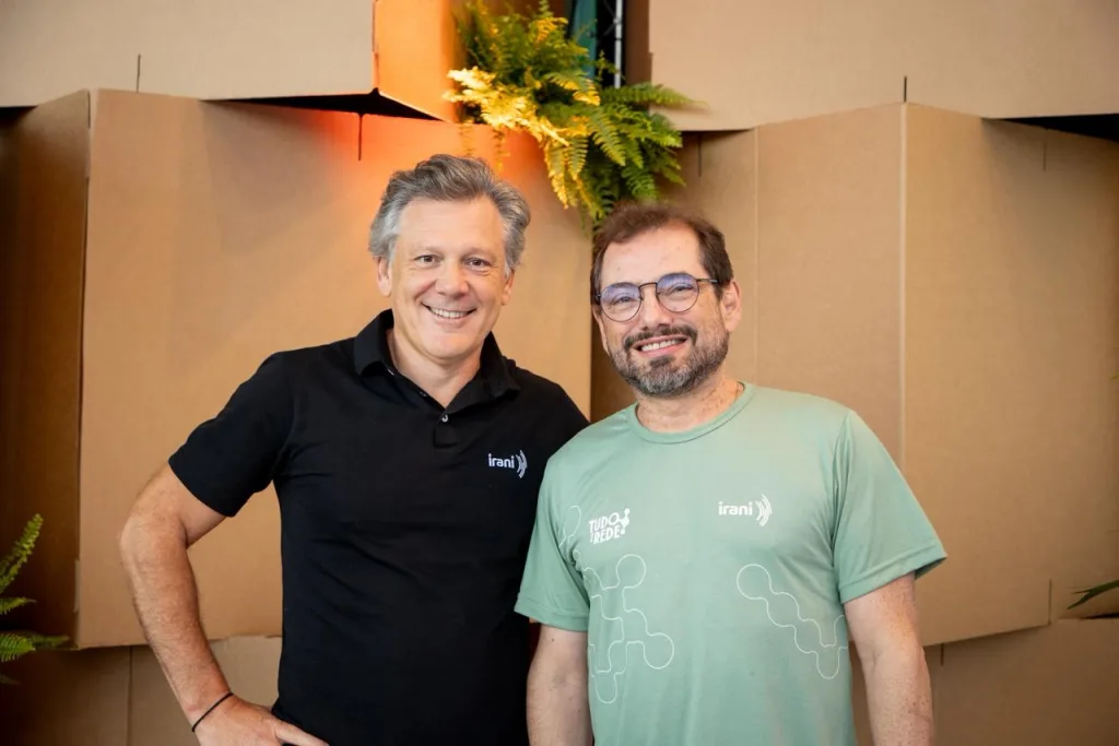 Irani comunica sucessão na presidência