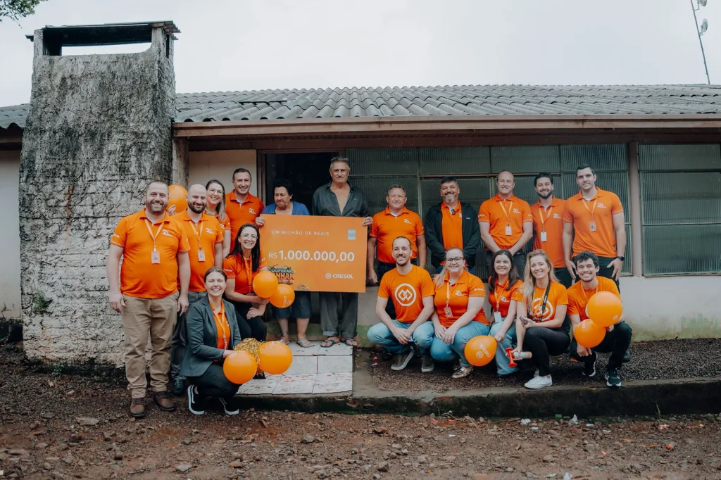 Cresol entrega prêmio de R$ 1 milhão para ganhador da campanha Cooperar é Ganhar