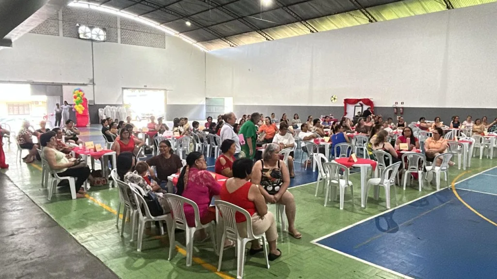 A Secretaria de Assistência Social de Seara realizou neste mês a solenidade de encerramento das atividades do Programa Mulheres em Ação. O programa tem como objetivo fortalecer e valorizar as mulheres do município, promovendo ações voltadas à saúde, ao bem-estar e ao fortalecimento dos grupos, por meio de palestras, caminhadas e eventos de prevenção. O encontro de encerramento foi marcado por uma palestra, atração cultural e um almoço de confraternização.