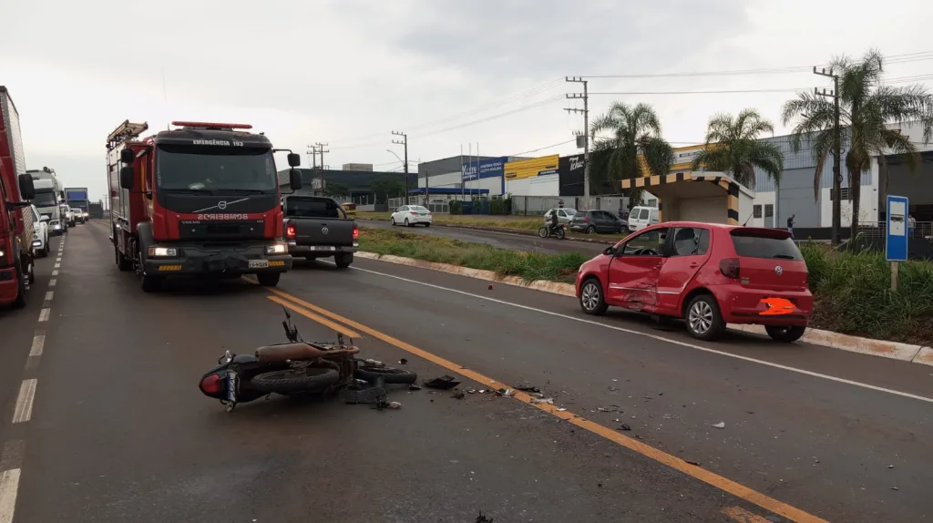 Motociclista fica gravemente ferido após colisão na BR-282 em Pinhalzinho