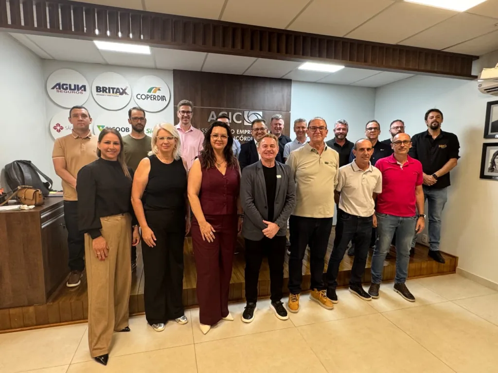 Nova diretoria da ACIC toma posse em grande evento